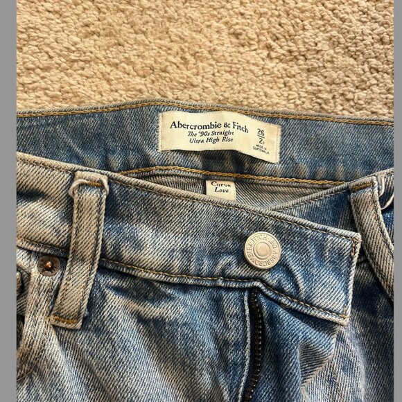 Abercrombie High Rise Curve Love Jeans - Picture 3 of 4